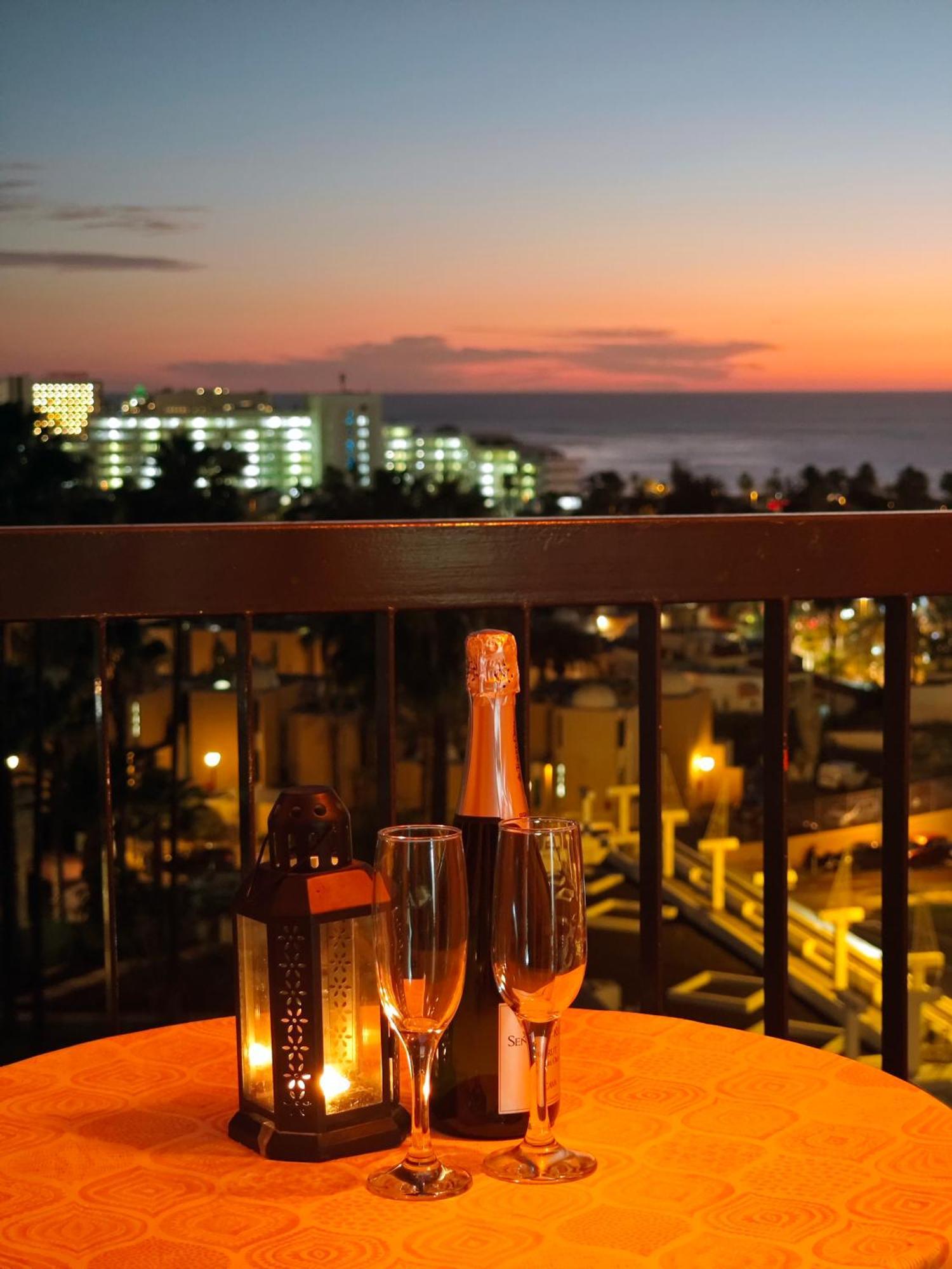 Blanco&Azul - Comfortable Ocean View Apartment Next To The Beach Плая де лас Америкас Екстериор снимка