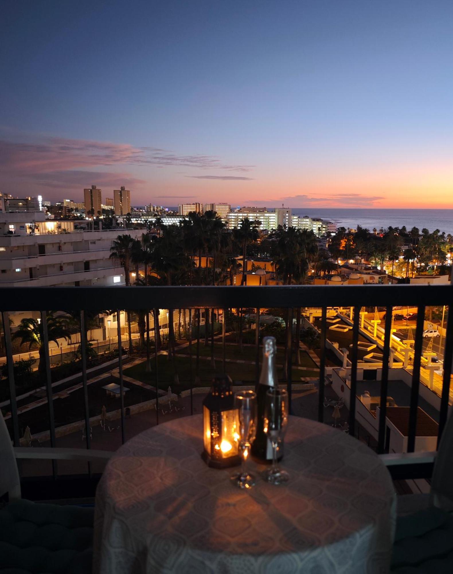 Blanco&Azul - Comfortable Ocean View Apartment Next To The Beach Плая де лас Америкас Екстериор снимка